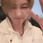 徐明浩直播被徐明浩直播可爱到原地起立！真实不做作，聊天像朋友一样舒服，那句喊妈真