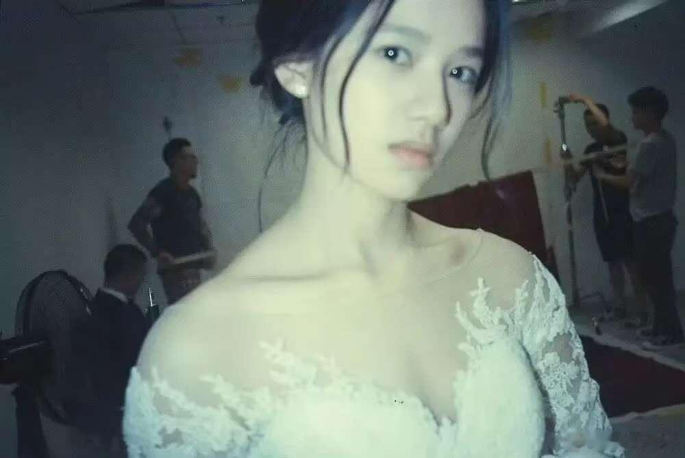 我怎么感觉张婧仪是真的没以前好看了 