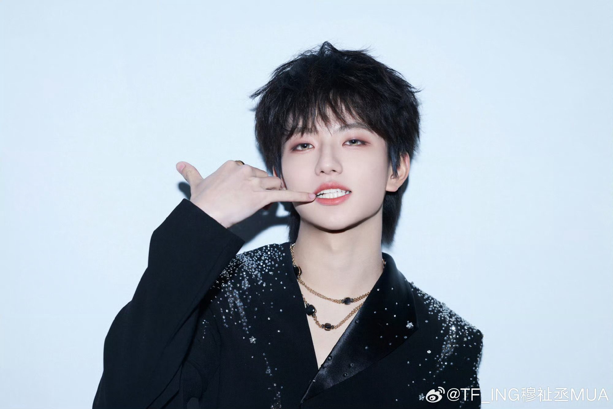 穆祉丞  🐯穆祉丞 镜头核心ace🧡穆祉丞 绝佳甜酷声压rap"你是夏日限定