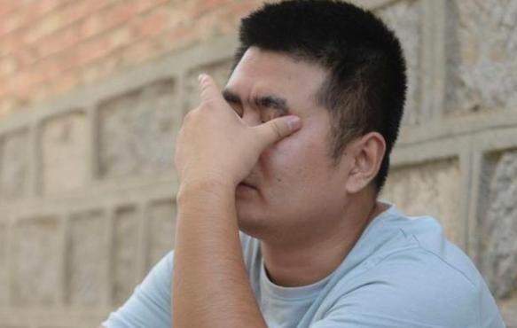 “这绿帽戴得真惨”！浙江宁波，一父亲把闺女辛辛苦苦拉扯到28岁，供读完大学后，竟