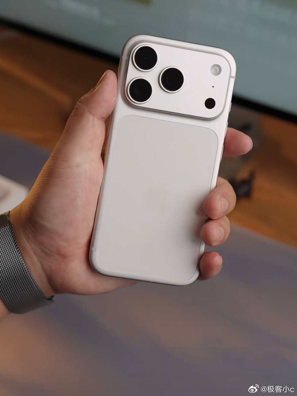 iPhone17或全球涨价目前苹果这边还没有出面说这件事，网传的截图是网友自行制