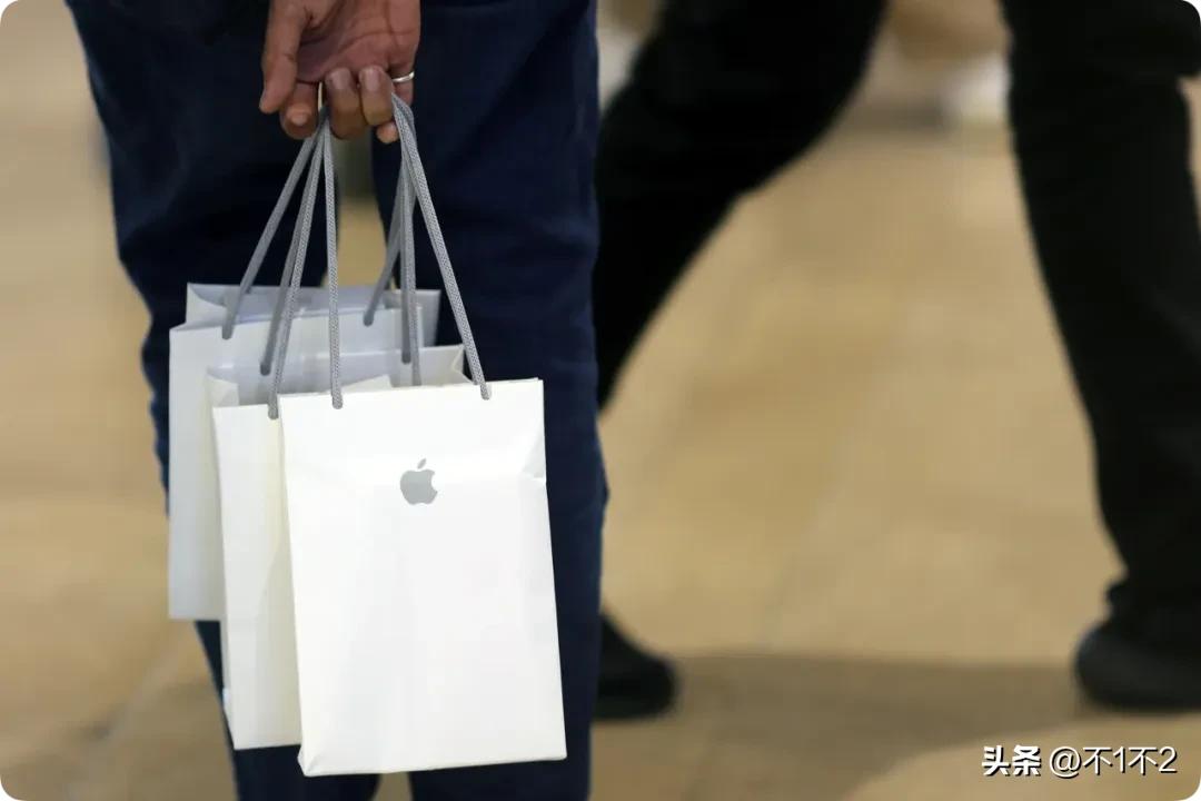 苹果或推出官方租赁服务：iPhone 租期 24 个月，Mac 租期 36 个月