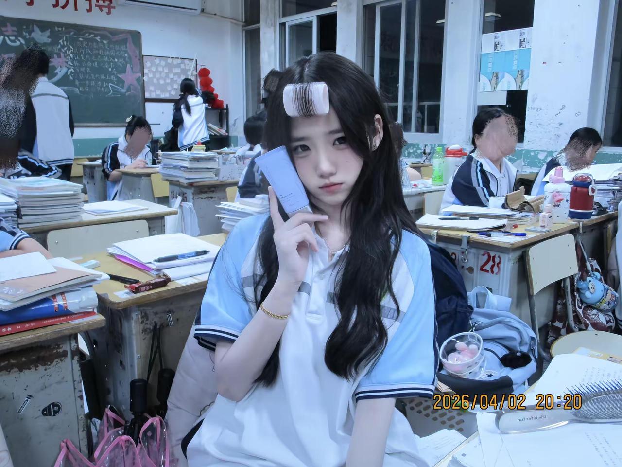 仿佛你只需静静看我一眼