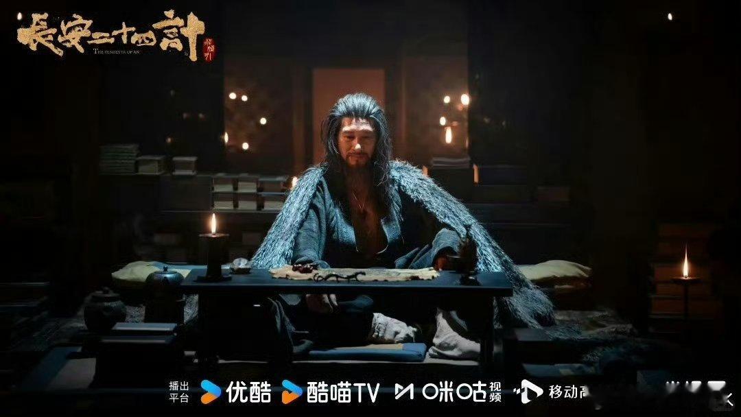 这胸肌你说是王劲松的王劲松你小汁居然深藏不露！胸肌一露直接颠覆我认知，叔圈身材卷