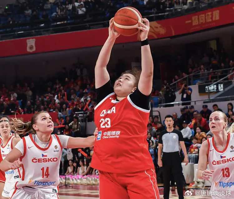 3月9日据我爱女篮透露，中国女篮世界杯预选赛12人名单确定，刘禹彤落选。媒体人报