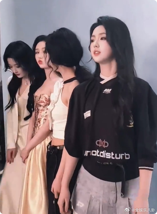 短剧四小花旦同框 听花岛真的太会了！一次集齐四大美女，这阵容我能循环看一百遍！短