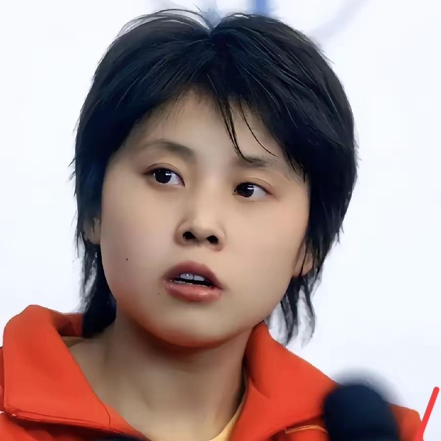 说到王濛，
我最佩服的不是她拿了多少金牌，
而是当年她被禁赛13个月期间，那些国