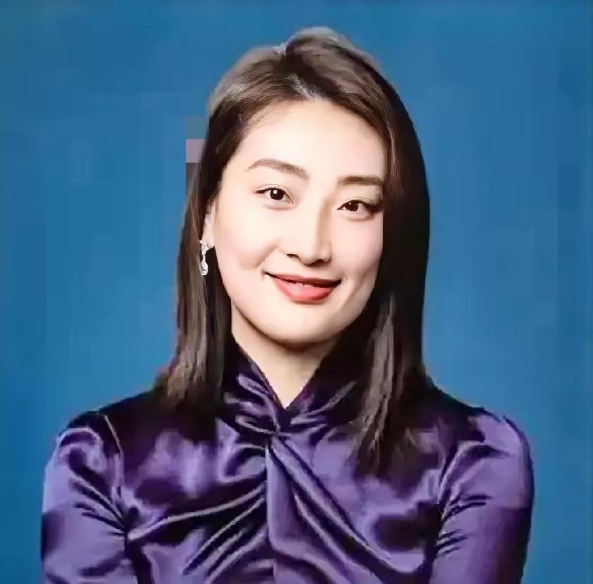有一种预感，宗馥莉不是败了，是主动“跑了”。
不是因为能力不行，也不是缺资金，而