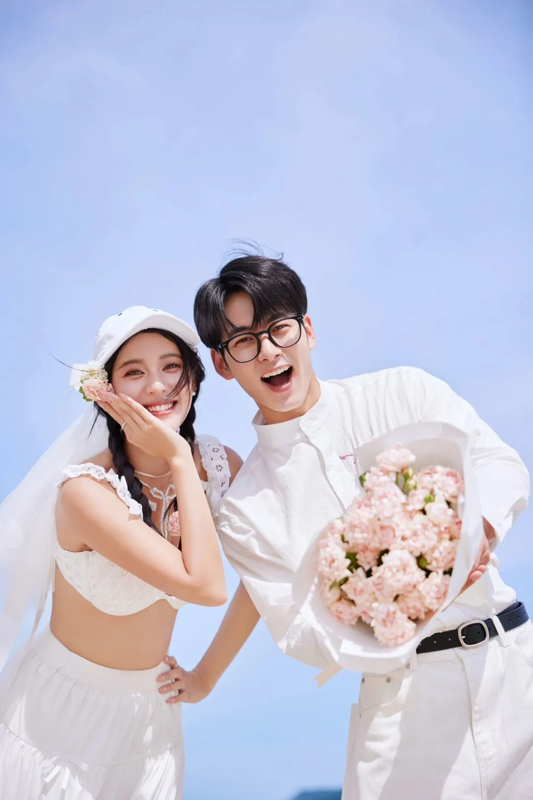 松弛又浪漫的海边婚纱照💘幸福具象化啦