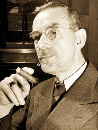 #文史观点#德国著名作家、诺奖得主托马斯·曼在纳粹期间受迫害，离开了德国。把德国