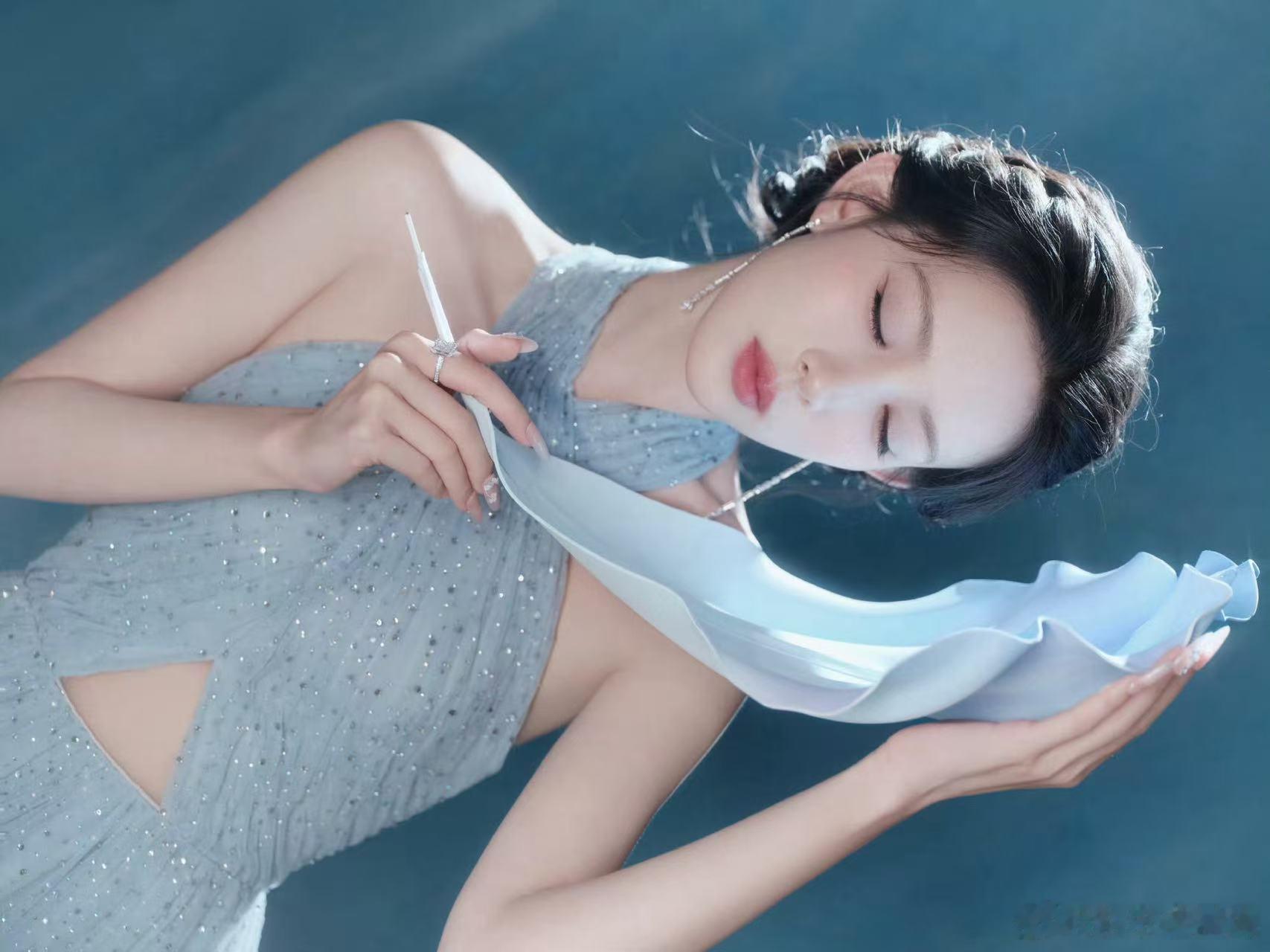 孟子义好六ccd孟子义好六常驻首张ccd 孟子义常驻好六街后的第一张ccd照片来