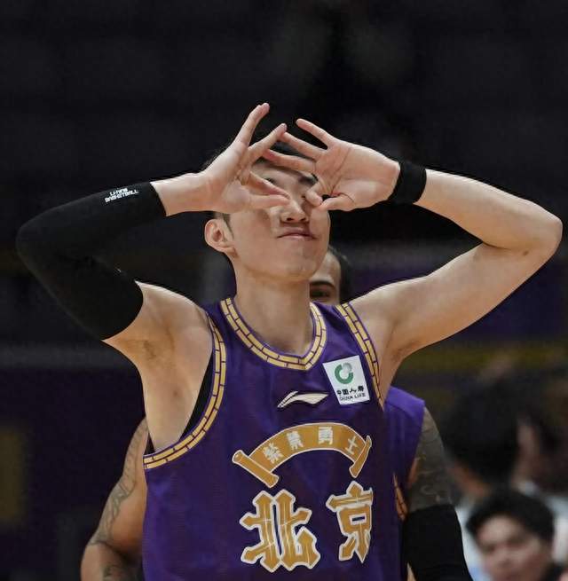 北控输球，但是1人却可以站着离开，郭士强爱将杀疯了
