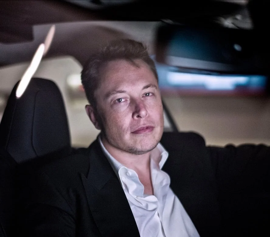 马斯克再次强调特斯拉无监管自动驾驶将正式在明年实现： “一般汽车一生9...