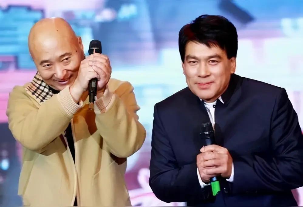 1984年，导演邀请陈佩斯与朱时茂上春晚表演小品《吃面条》，但春晚审查组拒绝，导