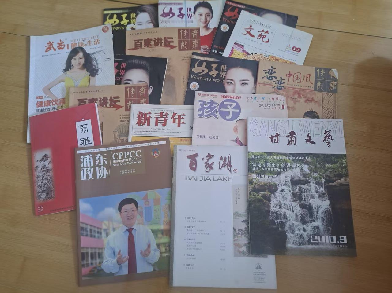 曾经珍爱的宝贝，也终有一天成为我们的负累，被我们嫌弃
 我开始收拾我满屋的书，准