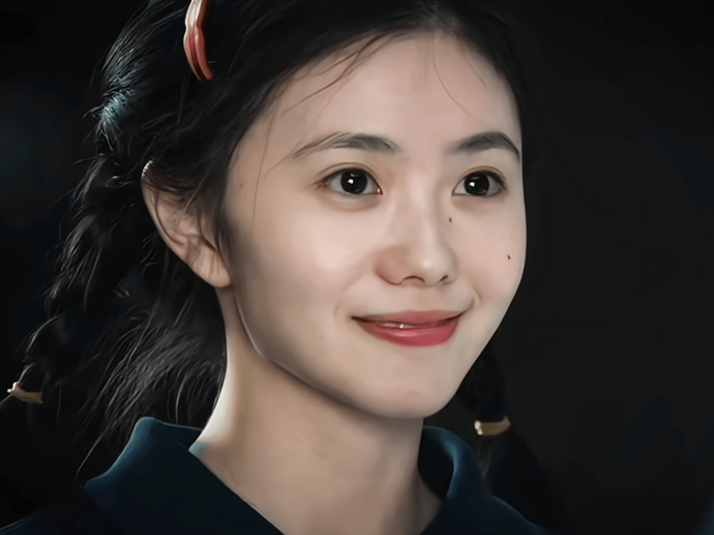 刘浩存没出场就被批演技差就先不说还没到出场戏份就被骂了就这表情多有灵气啊这样灵的