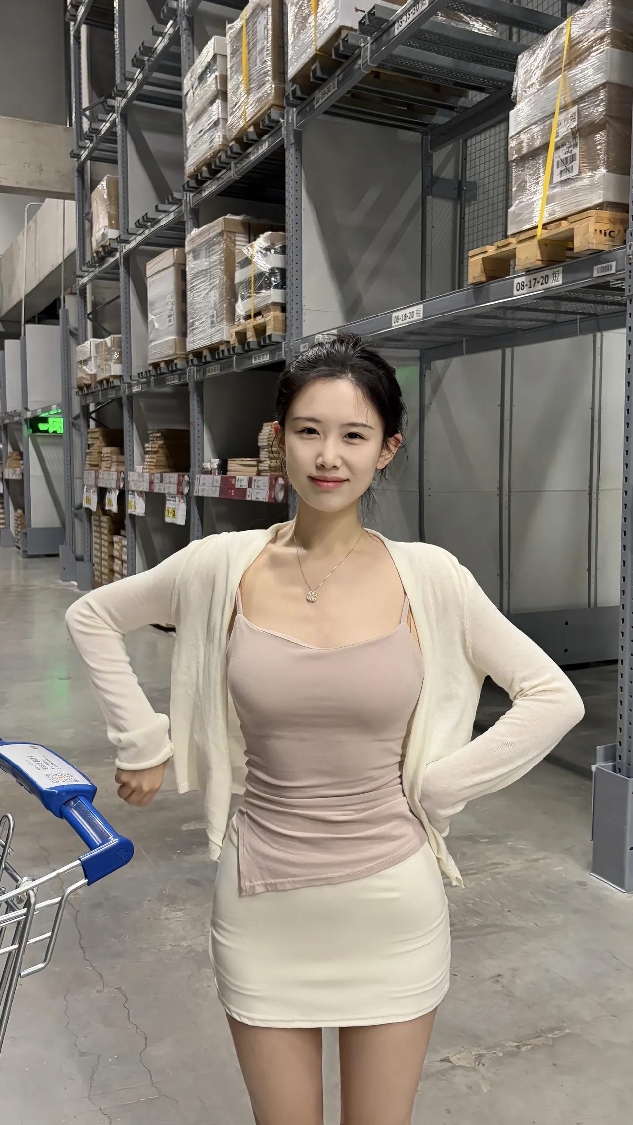 勾引女人的事
我顺手就做了