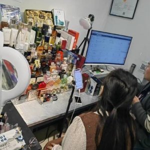 直播间的“大牌化妆品”产自养猪场已经卖出近3万件！这消息您听的恶心不？关键的问题