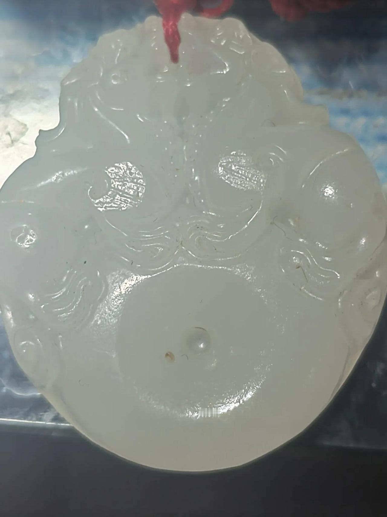 白玉。