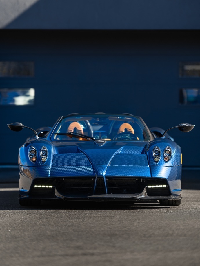 真是超跑界的梦幻之车 帕加尼 Huayra Roadster ！ 