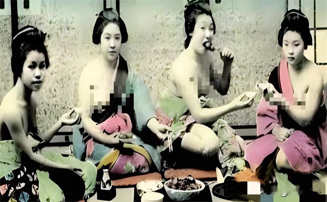 日本鬼子是由日本女人生的，日本鬼子犯下的滔天罪行，日本女人也脱离不了干系，在发动