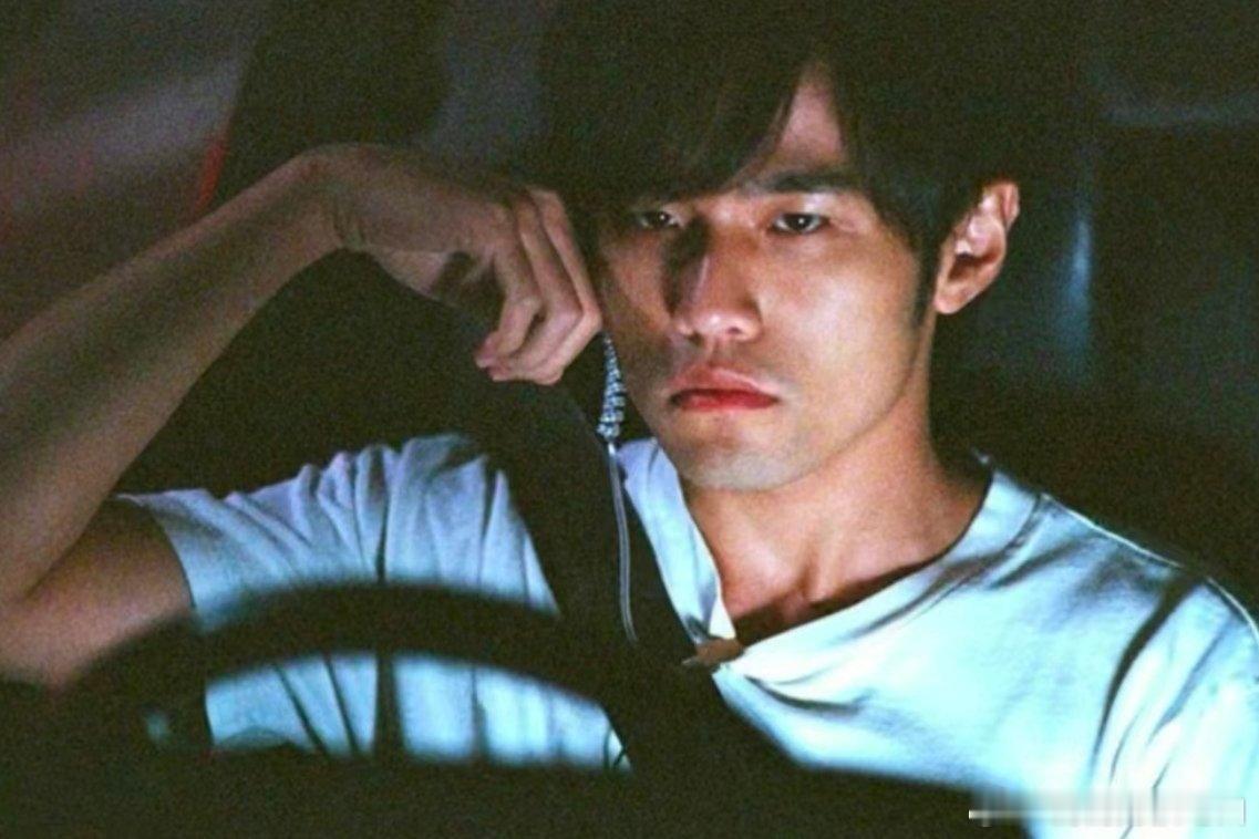 内娱男星赛车名场面杀疯了 内娱男星开赛车杀疯全场！颜值速感双重暴击，硬核控车超带