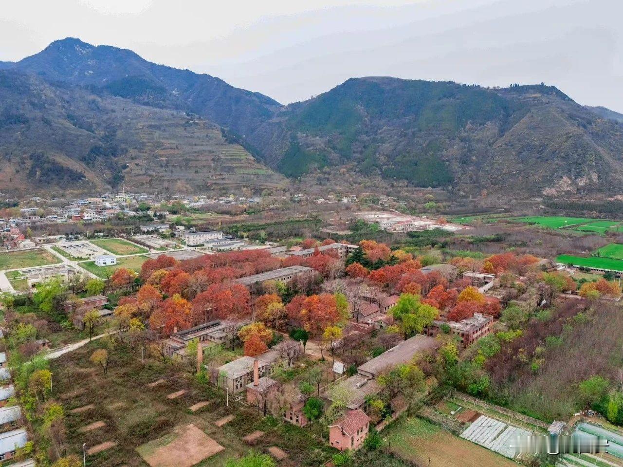 伴随电视剧《主角》开机，位于长安区的西影风雷年代影视基地正式启用，剧中60%以上