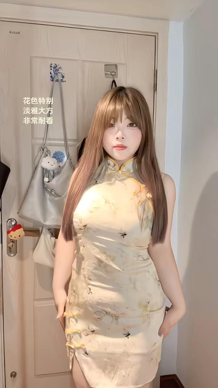论黄色旗袍到底有多显白肉肉女生穿搭 微胖穿搭130斤