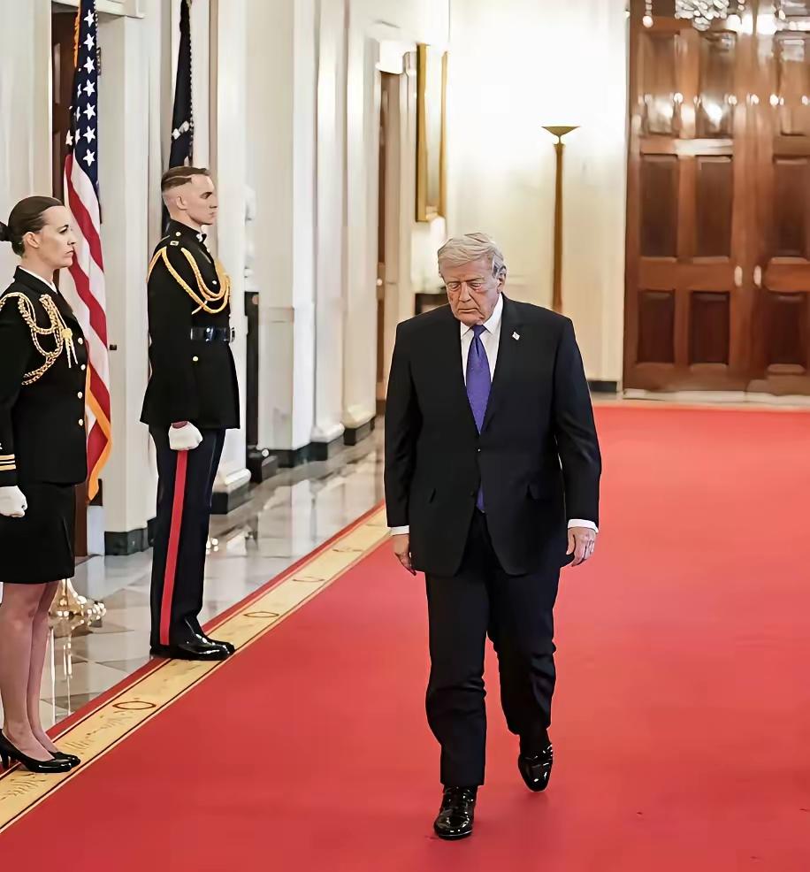 一直傲慢特朗普也无精打彩！为以色列带来建国后最大灾难！特朗普上任美国总统后，着意