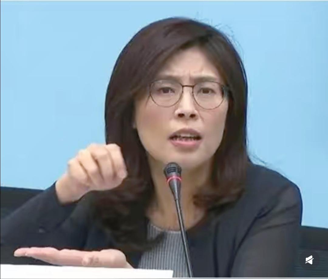 郑丽文这次记者会的表现太棒了

郑丽文这番话切中了国民党的要害。这么多年来，国民