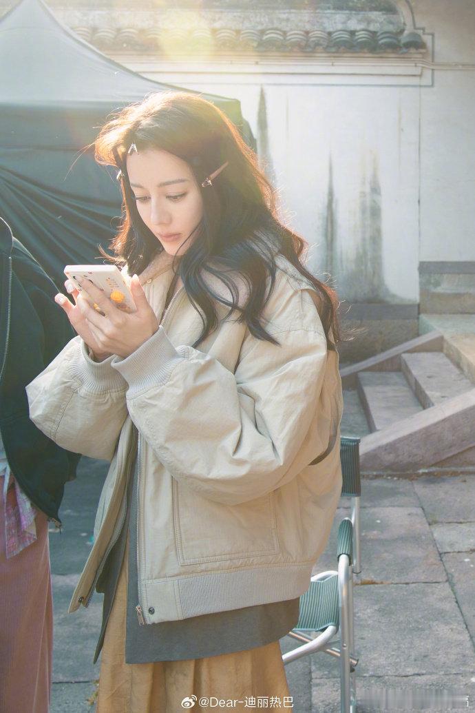 枭起青壤这波纯墓风我算是get了，迪丽热巴演的聂九罗简直是我的互联网嘴替，四舍五