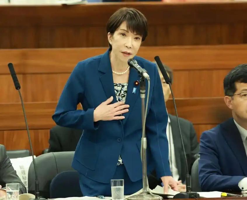 美国大使缺席，高市泪洒现场，中国想要的那句话，日本终于说出口。8月6日这一天，是