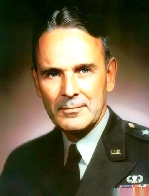 李奇微晚年说了句大实话，听得人头皮发麻。他说朝鲜那场仗没有赢家，但却硬生生杀出来