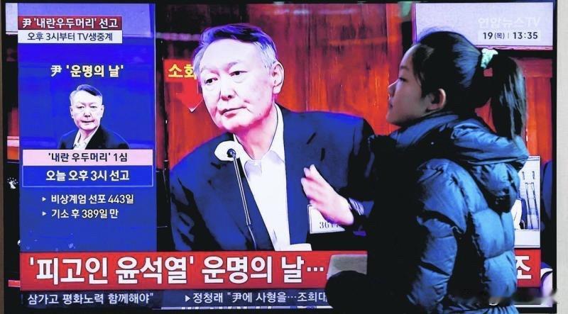 韩国政坛再起惊涛骇浪。前总统尹锡悦因内乱罪被判无期徒刑后，独立检察组愤然提起上诉