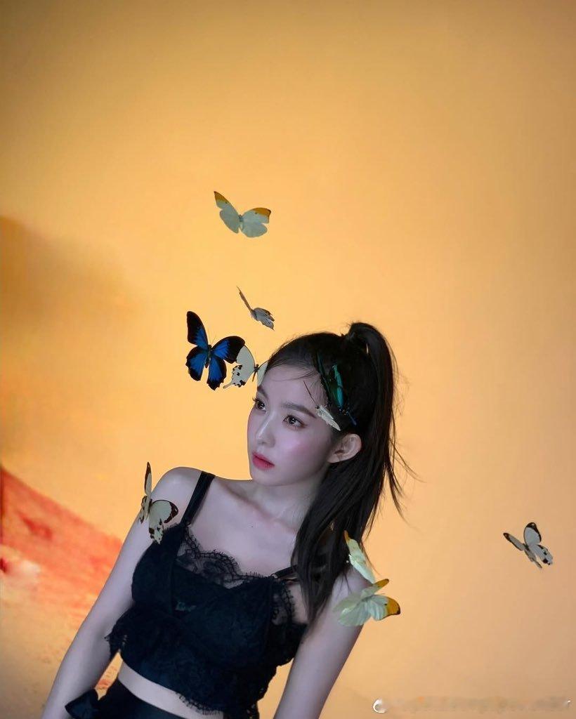 裴珠泫solo出道一周年快乐💃💃I'm growing like a flo