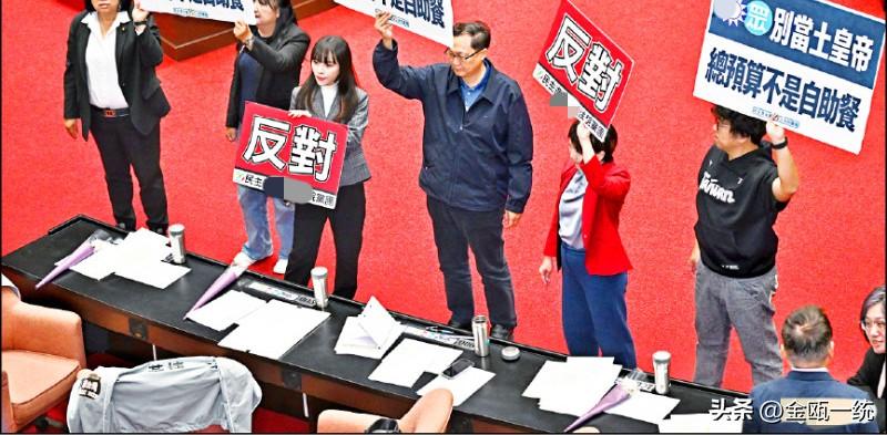 蔡其昌在赛场 柯建铭在议场 绿委22人缺席军购案表决

立院昨处理政院版、国民党