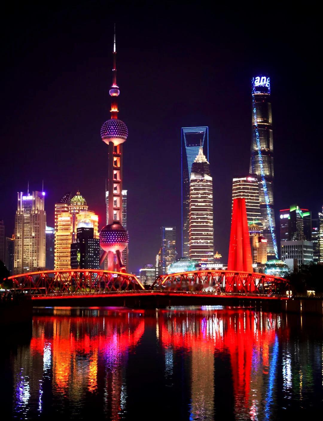 三十年风水轮流转啊！
三十年前，中国年轻人羡慕欧美自由生活，纷纷向往“外面的世界