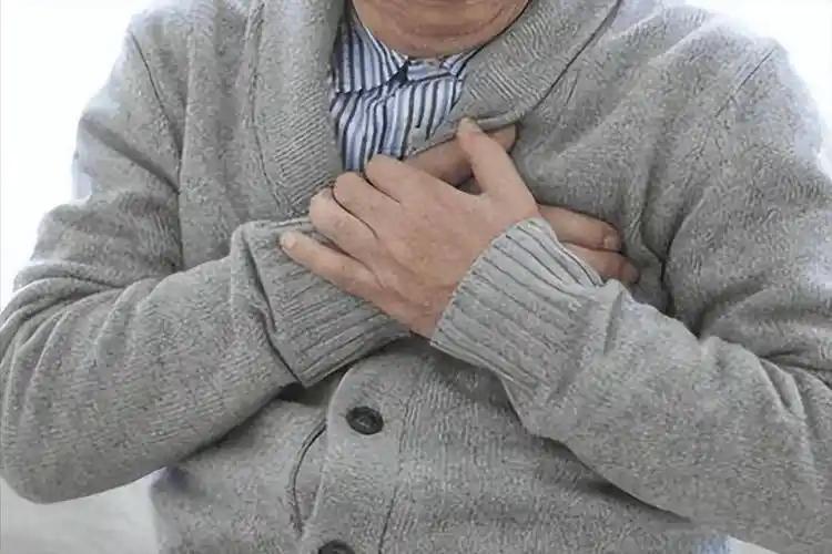 肺病患者注意了！晨起若有4个表现，证明肺部正在恢复正常，赶紧对照看看你有没有
