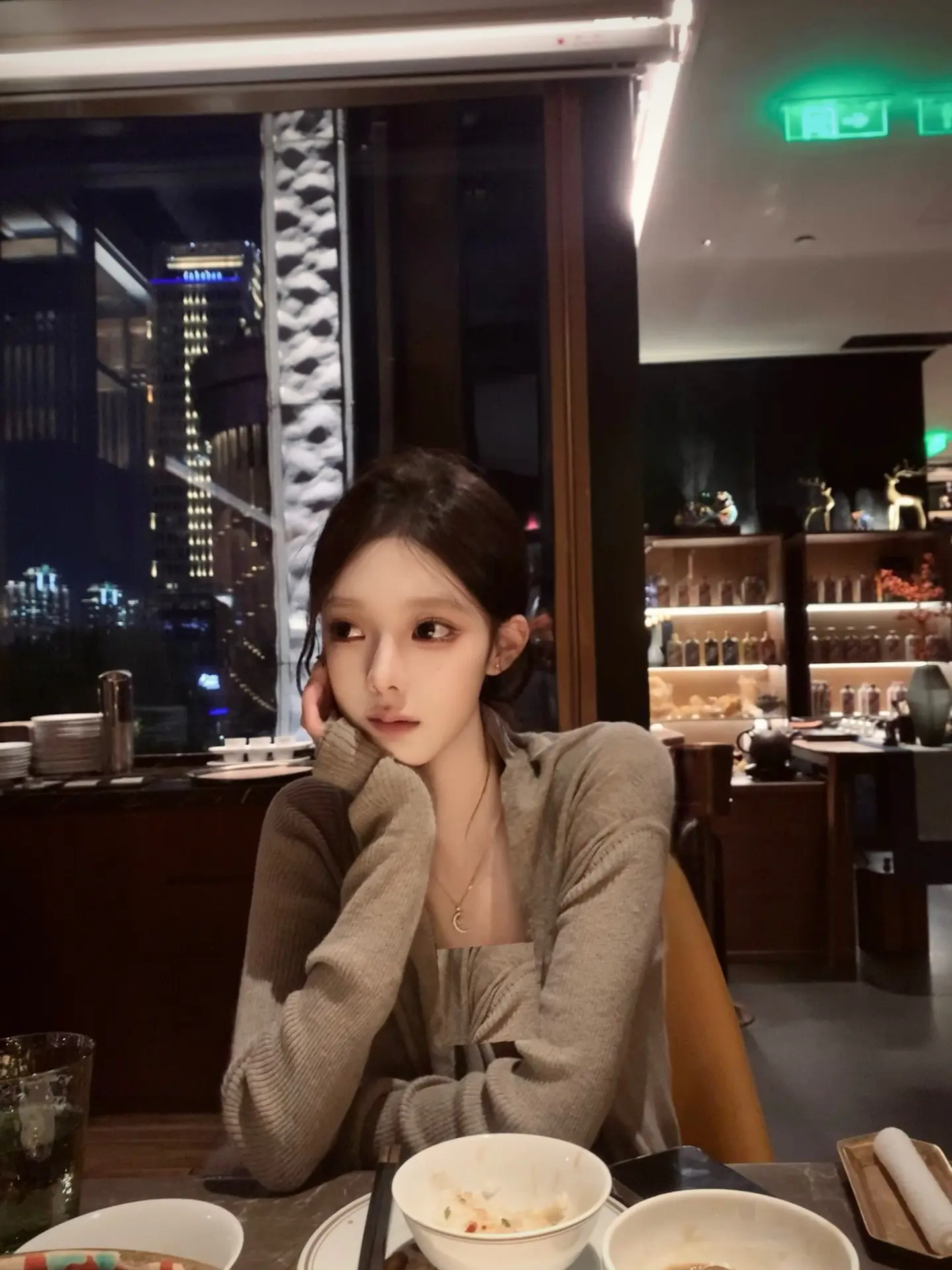 每次查完手机以后的对峙 其实只是在逼你说的谎 然后好给我自己一个原谅你...