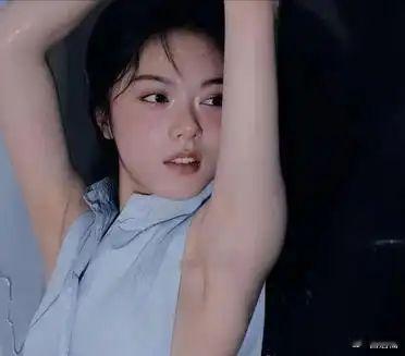 这服装设计师脑洞也太离谱了！那种甜妹的穿搭,居然能够玩出这般独特的花样, 完全是