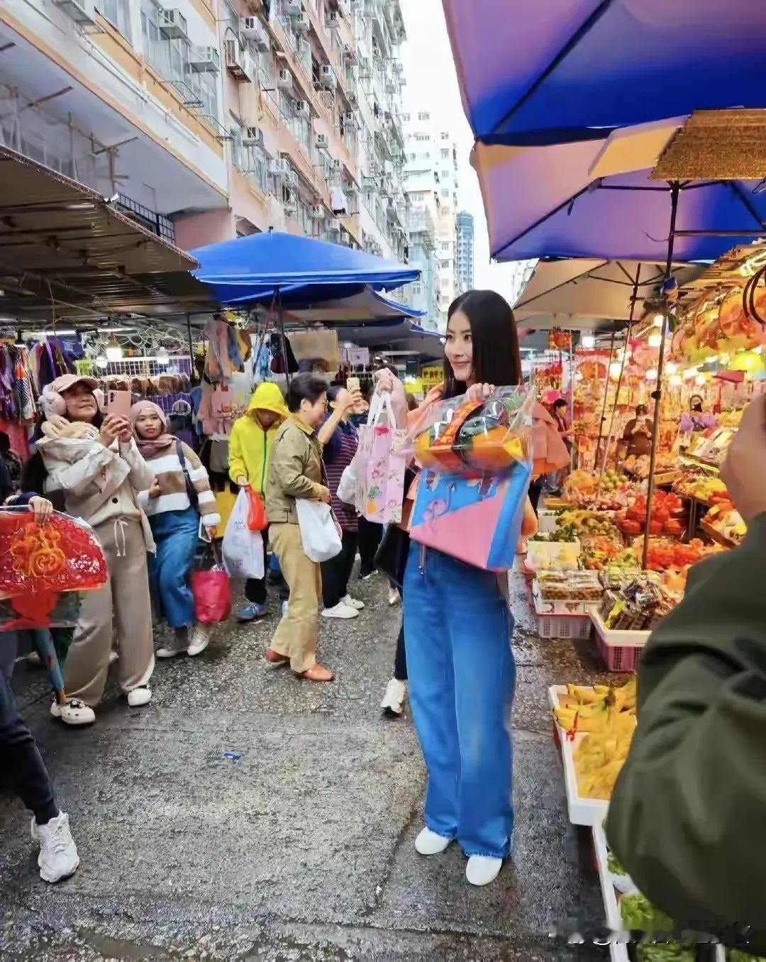 人够靓啦，脾气又好，绯闻又无[比心][鼓掌]