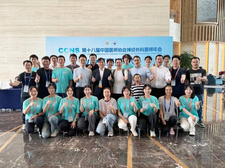 再次回到厦门，参加了一场完美的会议。见到了久违的恩师，对我们毫无保留，不计得失的