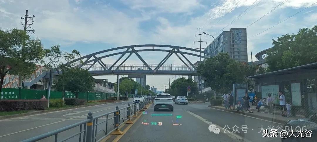 湖经新天桥成型！杨桥湖大道通行终于要大变样

路过湖北经济学院门口的杨桥湖大道，