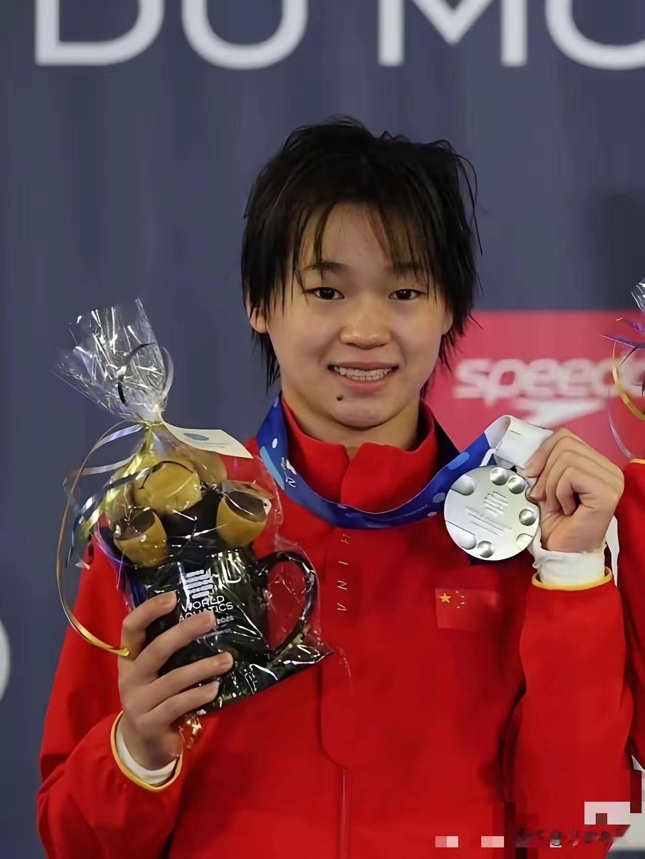 我有点生气，
真的。
全妹她们这次的双人成绩，根本就不是因为她没尽全力，也不是因