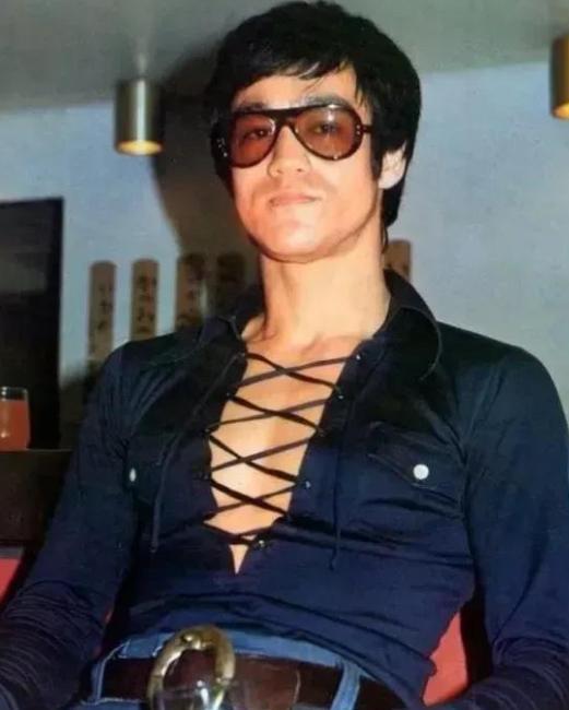 2020年，准备复出的泰森，被美国主持人问：“巅峰状态时，你和李小龙打一场生死战