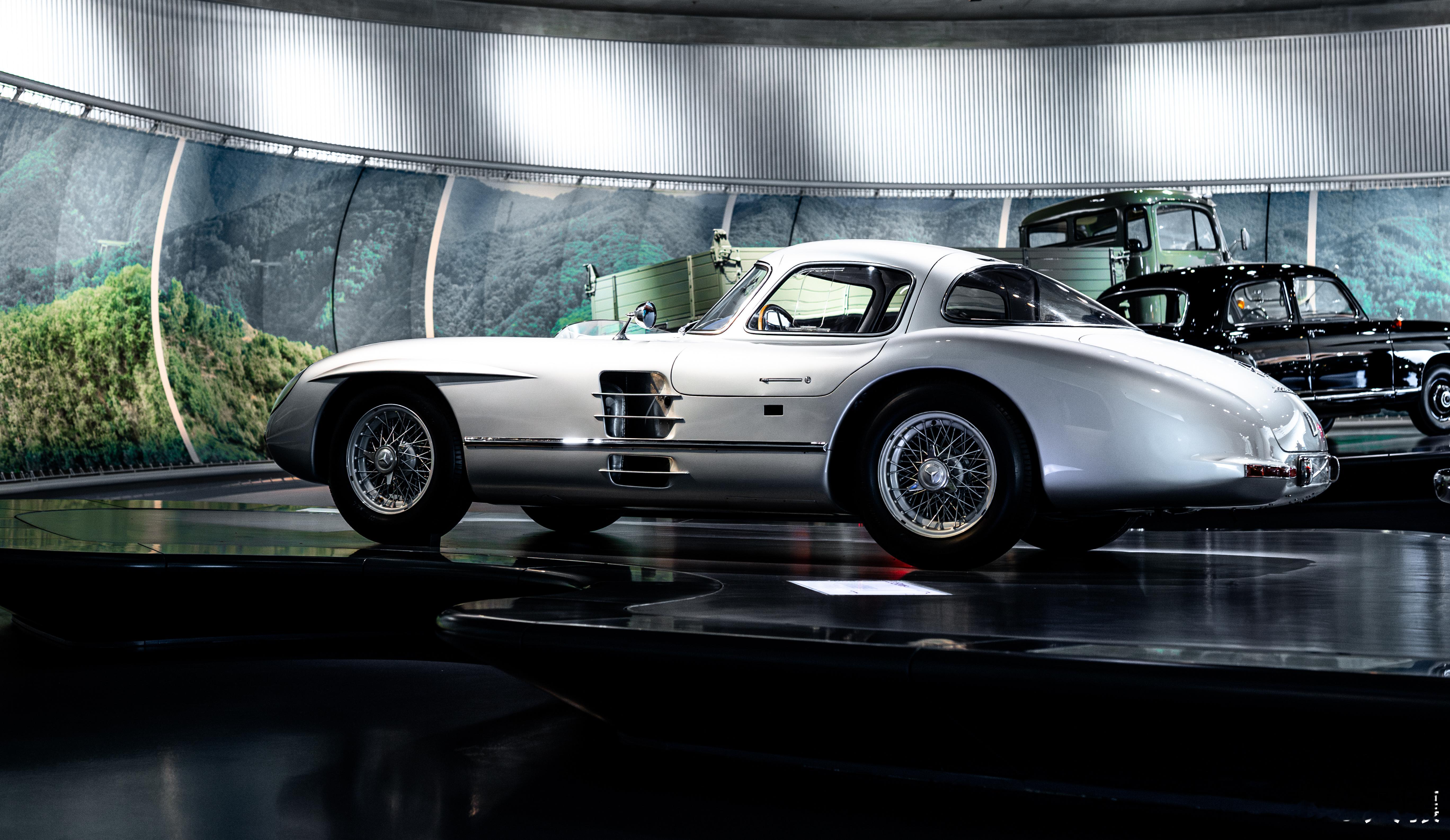 300 SLR Uhlenhaut Coupé代表着奔驰赛车黄金年代的顶级作品 