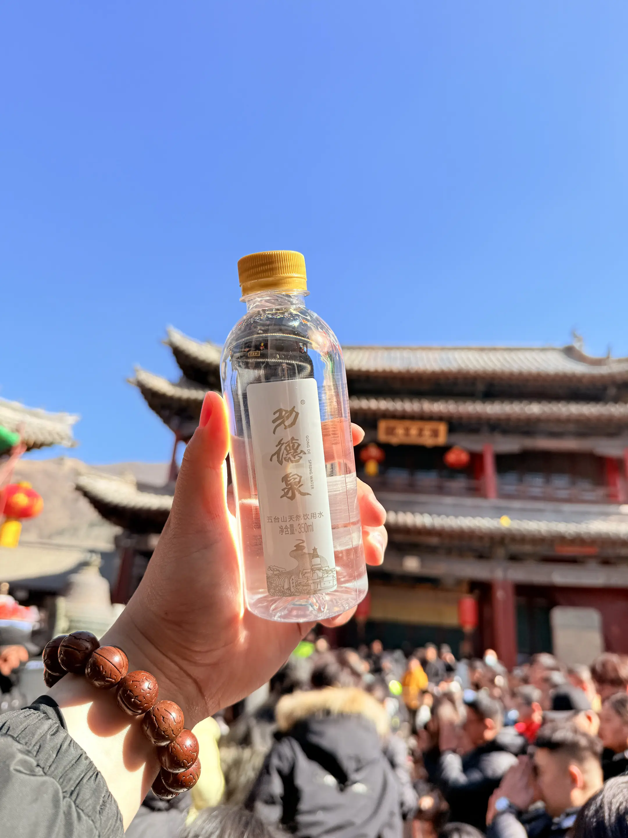 五台山是一个神圣的地方， 那么八功德泉水也是一个神圣的山泉水。🔥