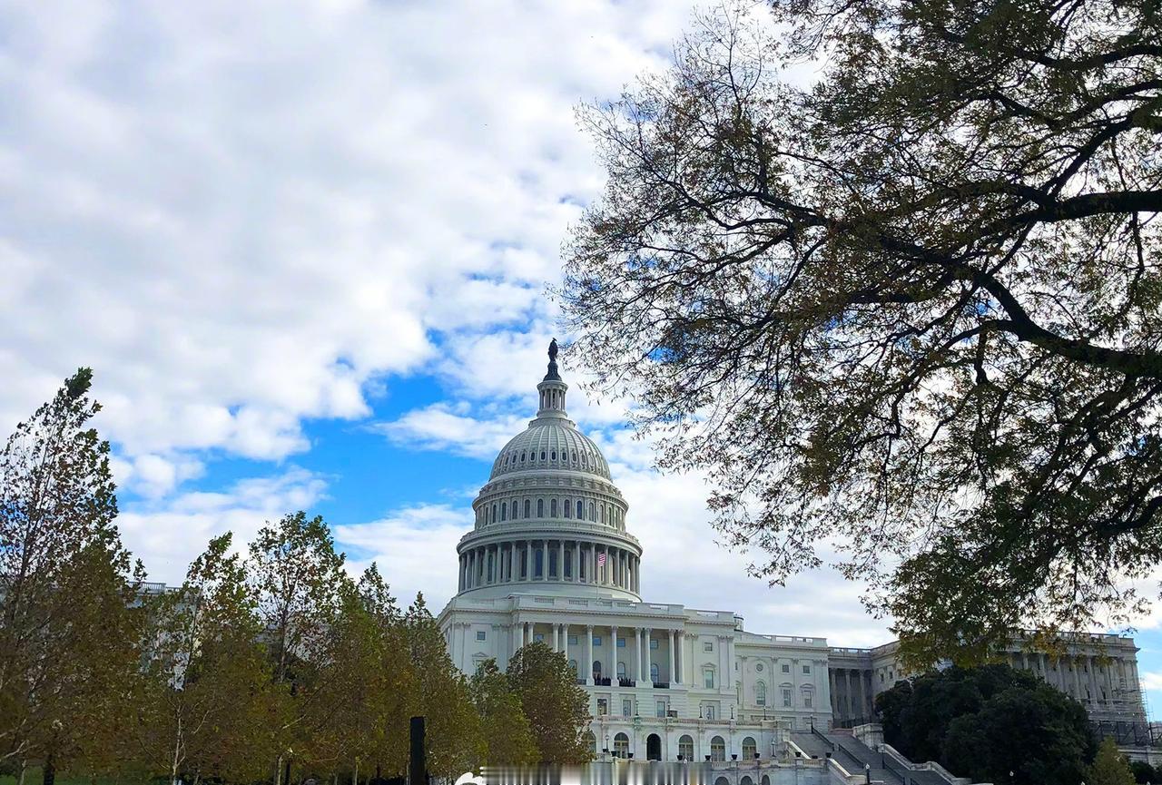美国华盛顿州卫生部门说，该州一名确认感染H5N5型禽流感病毒接受治疗的居民于21