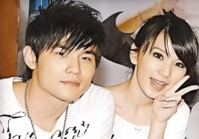 田馥甄 田馥甄“大酥特酥”周杰伦3小时接梗“大吃特吃”，网友：磕疯了！周杰伦田馥