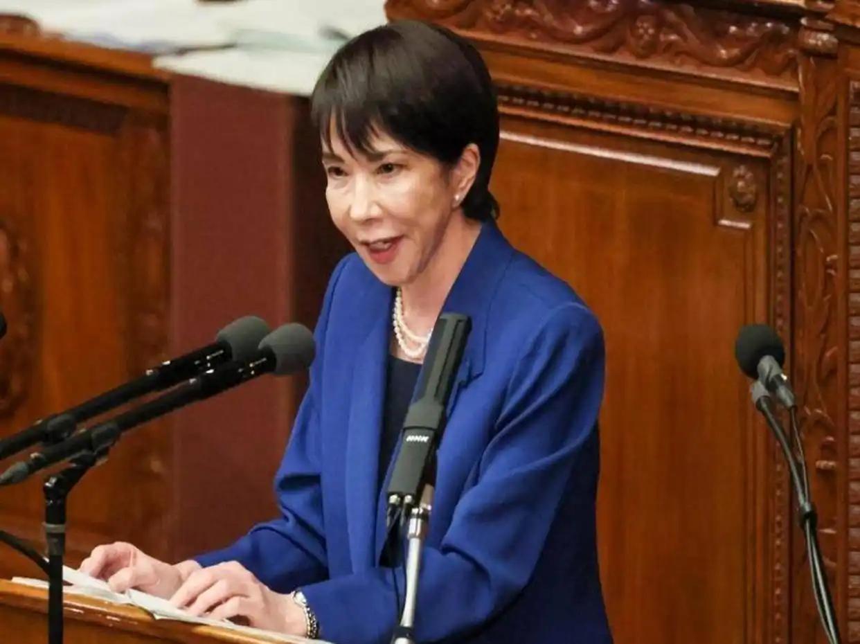 有人说：“如果和日本开战，我就选择投降。毕竟房贷、车贷这些负担国家也不会帮我承担